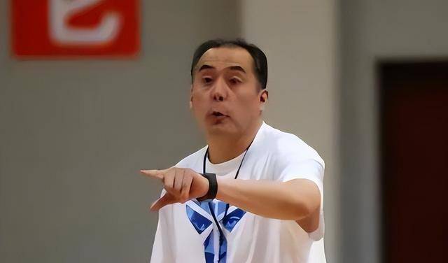 cba冠军主帅出任中国篮协青训总监未来让人期待_张斌_球员_训练