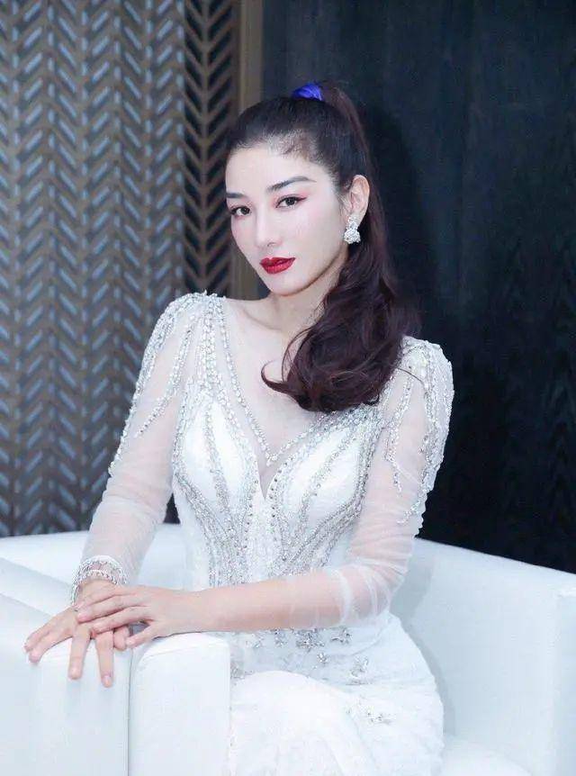 黄奕凡尔赛言论引热议,靠创业7年身家上亿_问题_王琳_成功