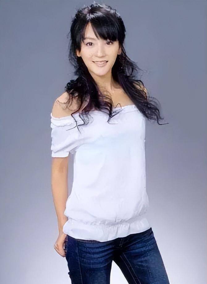 叶一茜:未进超女三强,却被田亮独宠15年,今儿女双全成人生赢家_女孩