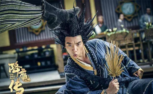 如今又斩获两部史诗级烂片,拍了这么多电影,郑恺终究还是没能磨练好