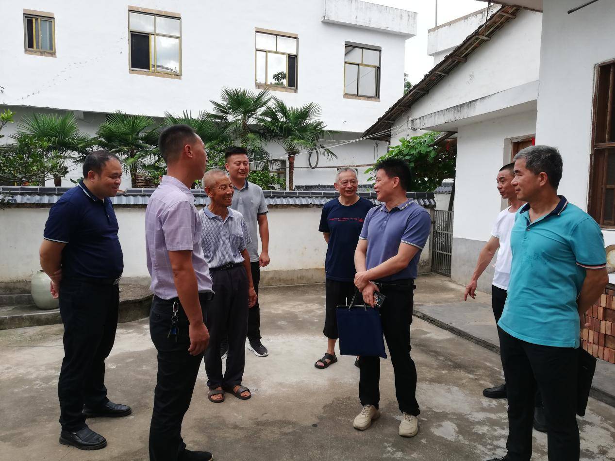 委一行赴赣县区开展"全国示范性老年友好型社区"现场复核工作_江口镇