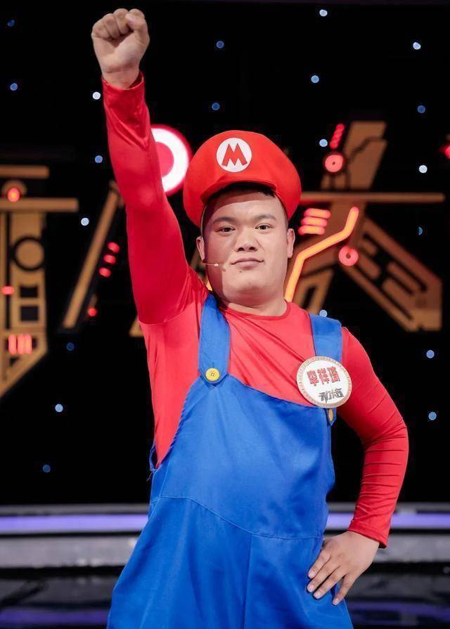 炸鸡店老板诉创业甜蜜与艰辛;小尼勇接"金刚芭比"霹雳掌!