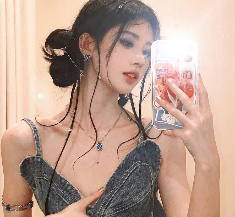 鞠婧祎"千禧辣妹"妆再引潮流,刷新了对她"鞠式美学"的认知_网友_时候