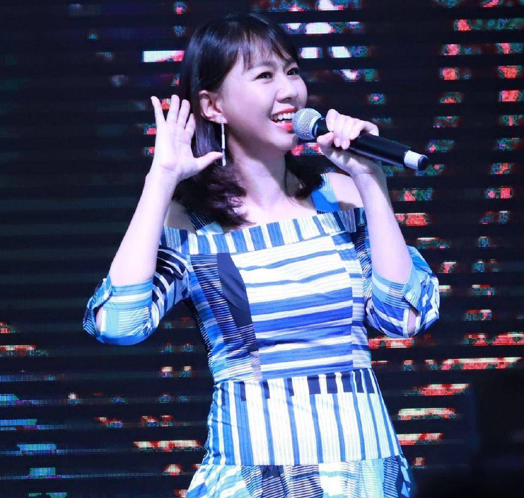 被传"乌龙死讯"20年,复出辟谣却无人理会,卓依婷现在过得咋样_谣言