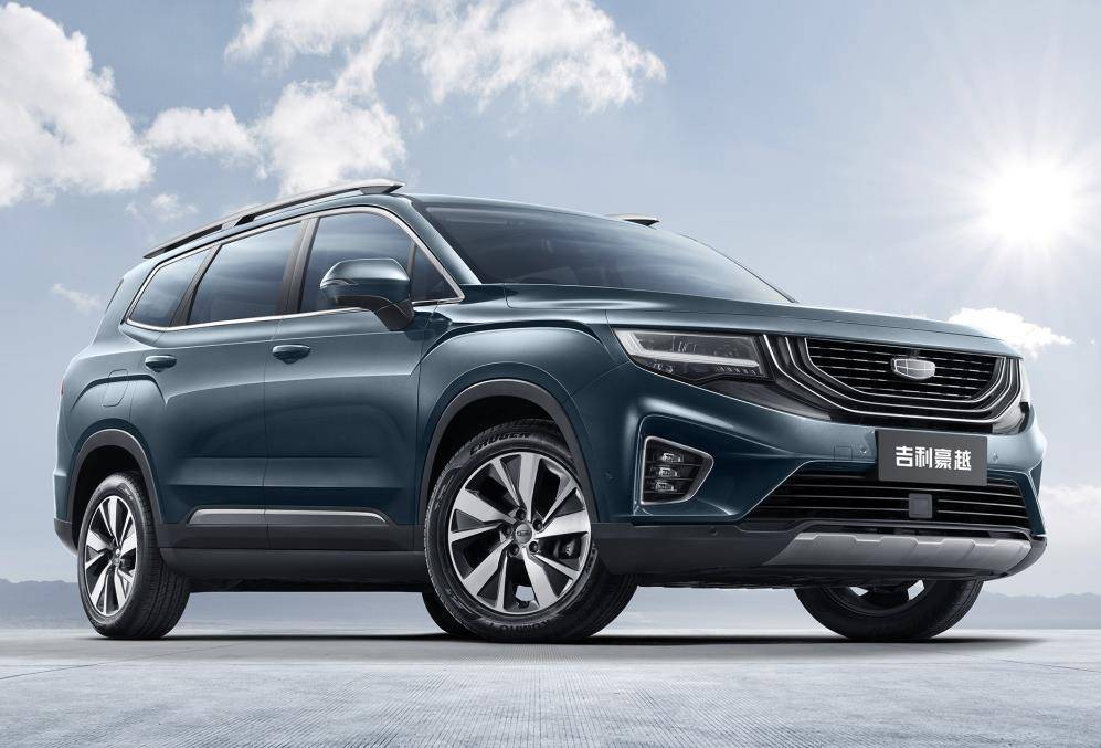 吉利"豪越"亮相街头,气场不输汉兰达!