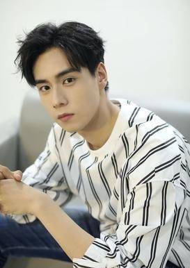 宋威龙,会是下一个胡一天吗?_恋情_冷处理_电视剧