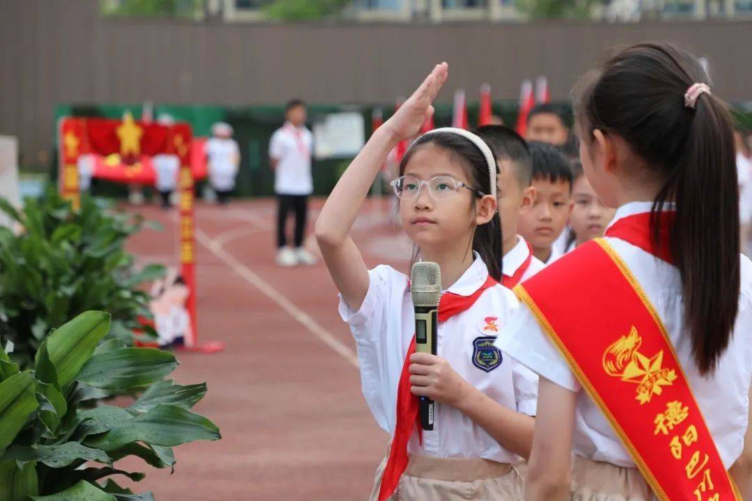 德阳巴川中学小学部丨成就孩子一生的梦想_教育_学校课程_职业
