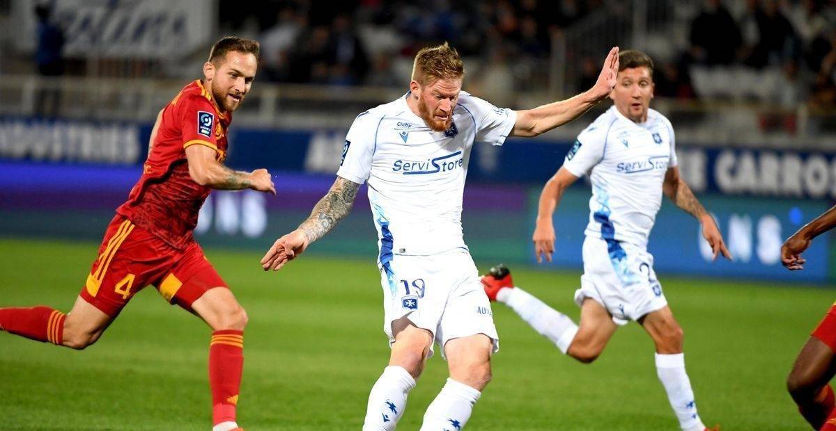 周日法甲:巴黎圣曼vs欧塞尔_整体表现_赛事_数据