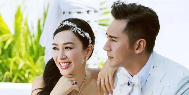 钟丽缇与小她11岁的丈夫花式秀恩爱!穿紧身裙跳舞嘴对嘴的吻!