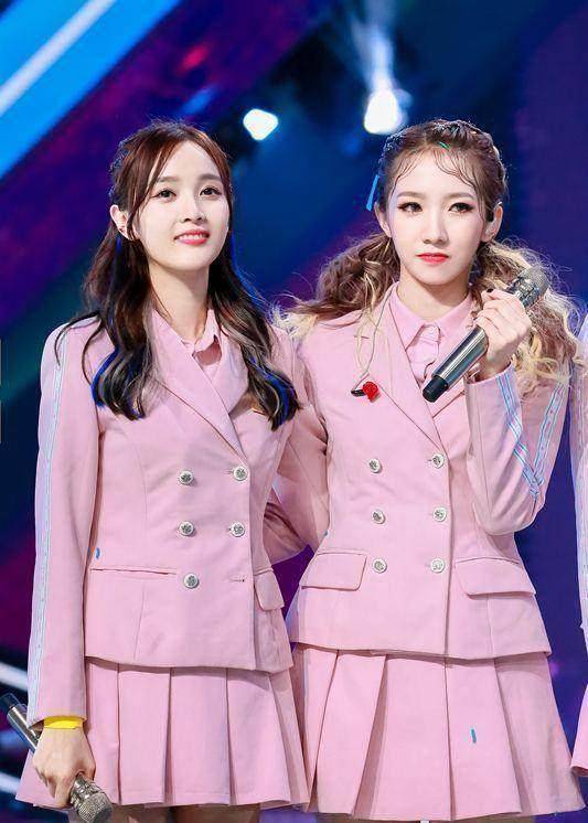 直男最爱的杨超越竟然不受王思聪喜欢,她出道为何争议大_妹子_王莫涵