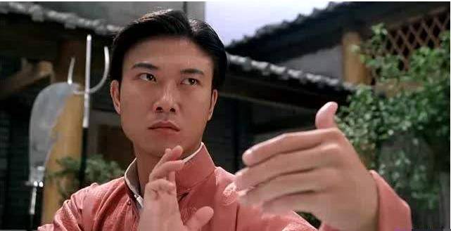 产生了一大批武打巨星,例如元奎,洪金宝,成龙等等