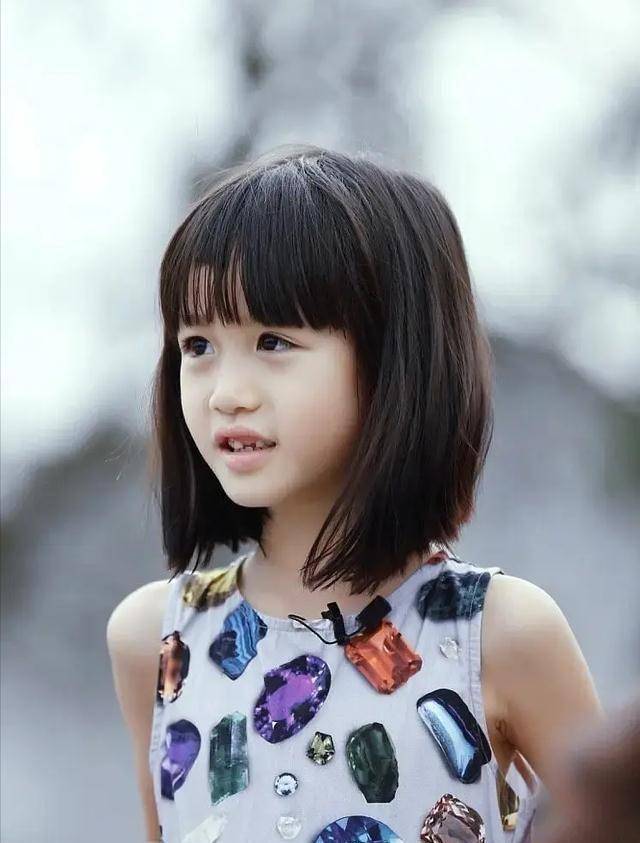 钟丽缇小女儿近照"星味十足",网友:这才是星二代正确打开方式_考拉