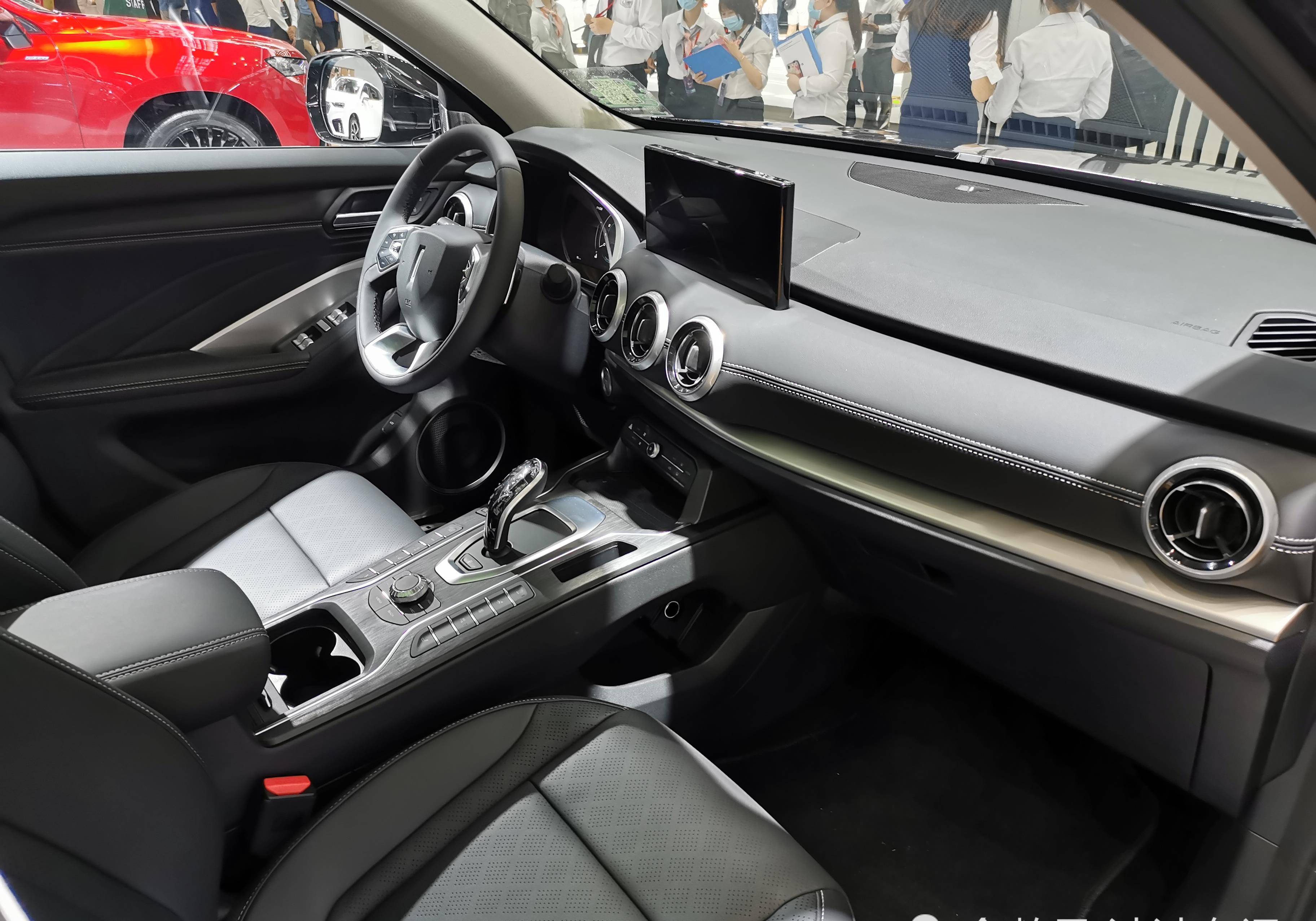 新款wey vv6正式亮相粤港澳大湾区车展,外观没有大