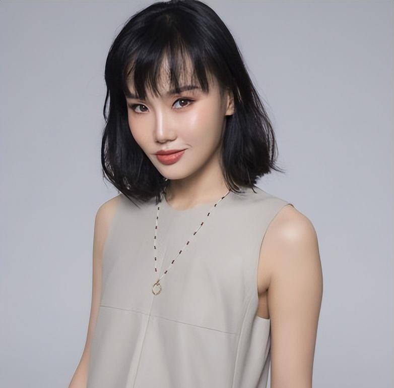 朱珠:怒甩法拉利总裁入选全球最美,嫁清华博士遭骗婚_网友_李泉_变