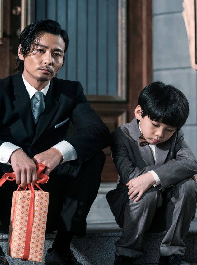 三位国际大腕也扶不起张晋,这不是他的错,更无关柳岩的演技_巨星_地位