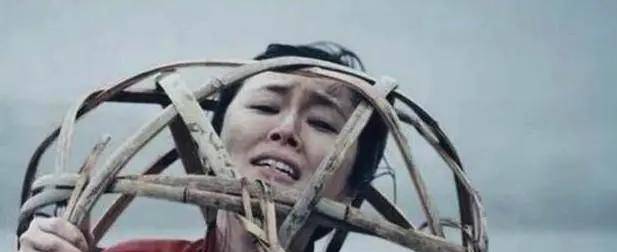 私刑 浸猪笼 女性刑罚_私刑烧死