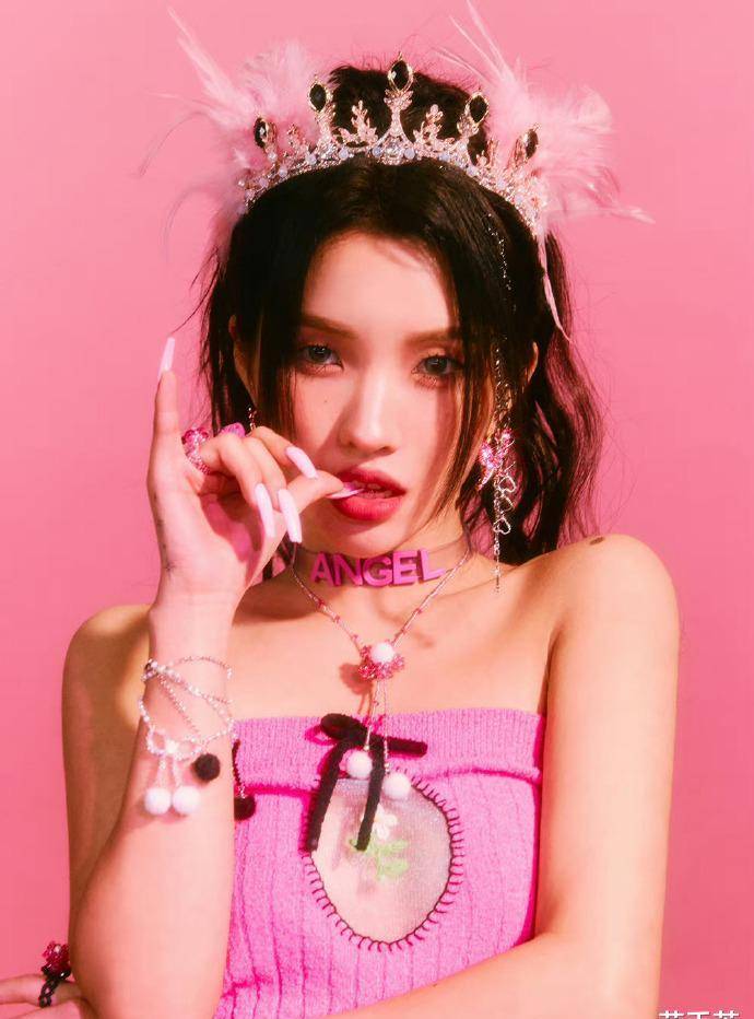 会让她们摆脱年龄限制,只靠作品吃饭_韩流_田小娟_新生代