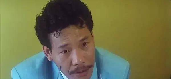 王青出演的"荷兰仔"至今观看都让人恨得牙痒痒,而