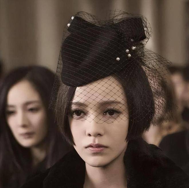 "元气少女"郭采洁:遇见彩花门,被顾里克制,今天终于活出了自己_陈意涵