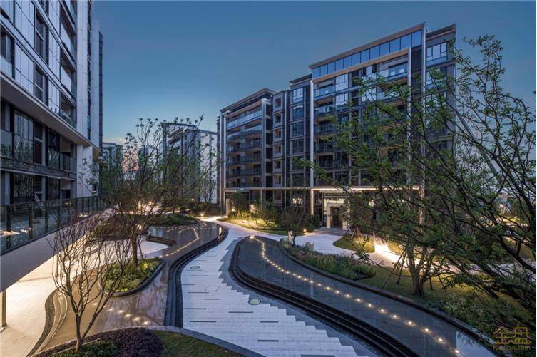 【【官方】福州【龙湖迪鑫九里晴川】售楼处电话400-763-1618转90466