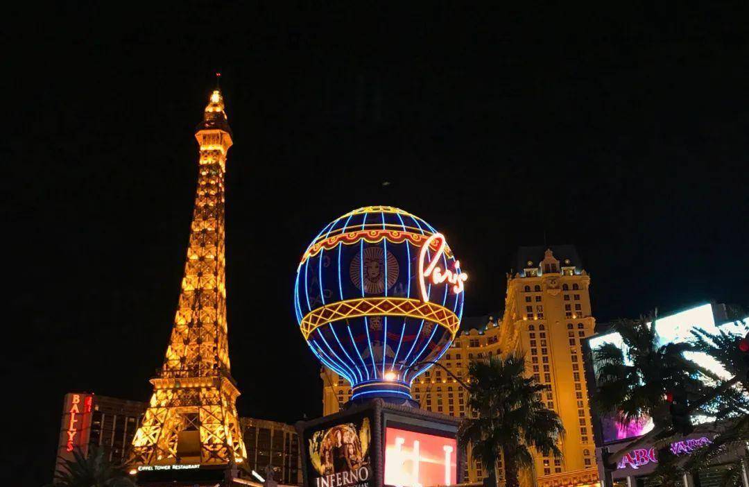 敢在美国赌场挂五星红旗,他是第一个_邱芳_扑克_中国