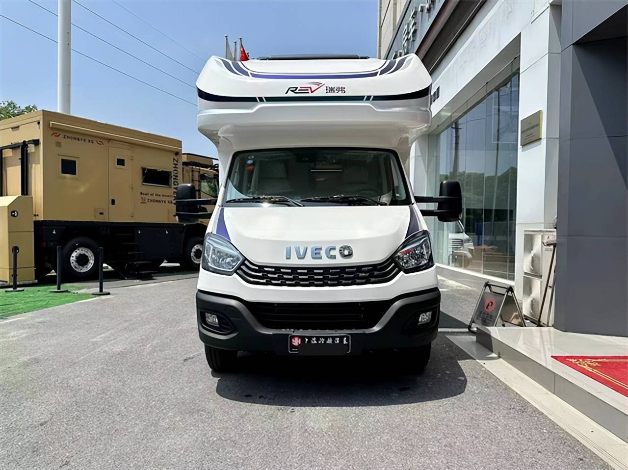 瑞弗房车V800，适合2-4人出行使用的房车-瑞弗房车v800