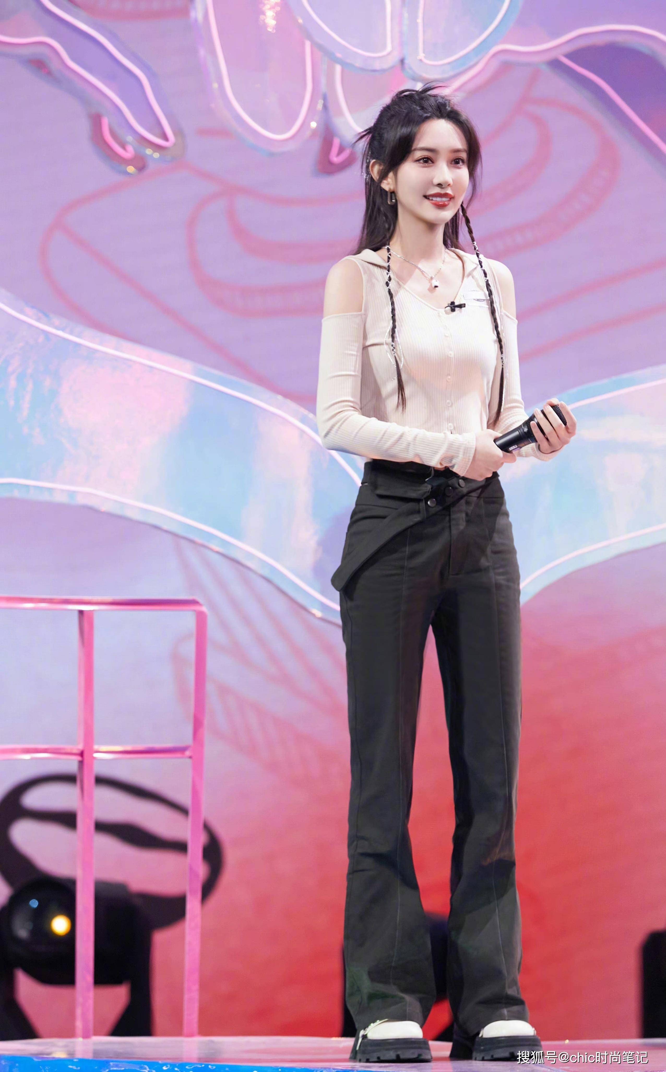 孟子义要出演《难哄》女主,吃瓜不信瓜,先来pick孟姐的百变穿搭_造型