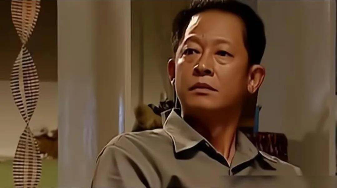 话私募基金经理丁元英看透股市的血泪,决定资本市场,到古城过"归隐"