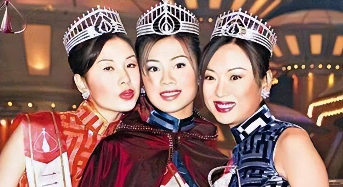 当年的港姐冠军刘慧蕴,亚军简佩坚,以及季军刘嘉慧,一位都没有签约tvb