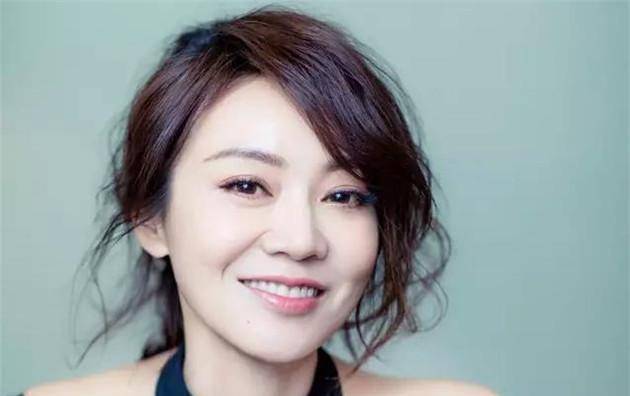 小,最近有媒体爆出,闫妮似乎又有了新的恋情,男方是小闫妮11岁的张铎