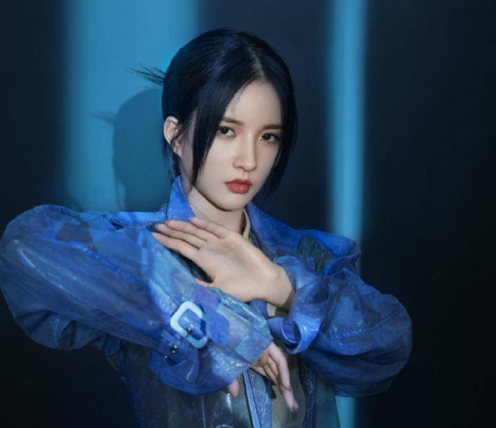 硬糖少女拍武术大片,张艺凡气场强大,差点没认出来陈卓璇_写真_妹妹