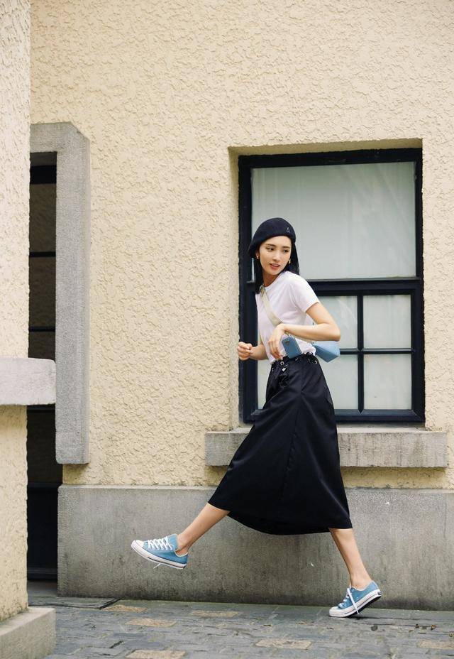 简单的衣服,搭配出精致的"小心机"_身材_帆布鞋_女性