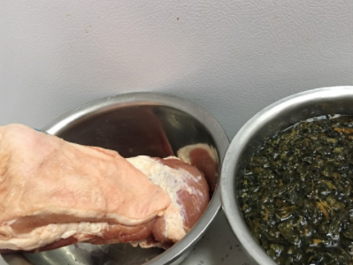 原创            梅菜扣肉的家常做法，油而不腻，超下饭，比饭店的还好吃（梅菜扣肉最好吃的做法）
