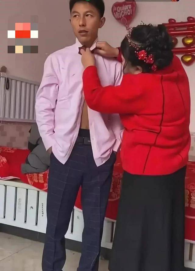 小伙娶大妈图片