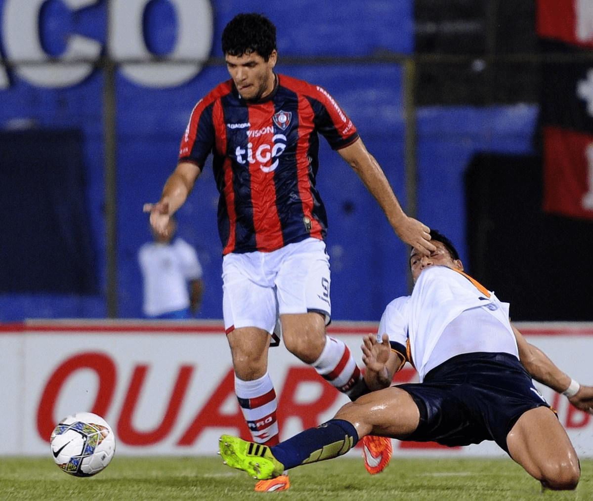 无关紧要的自由杯对决,瓜亚基尔能击退波特诺山丘吗?