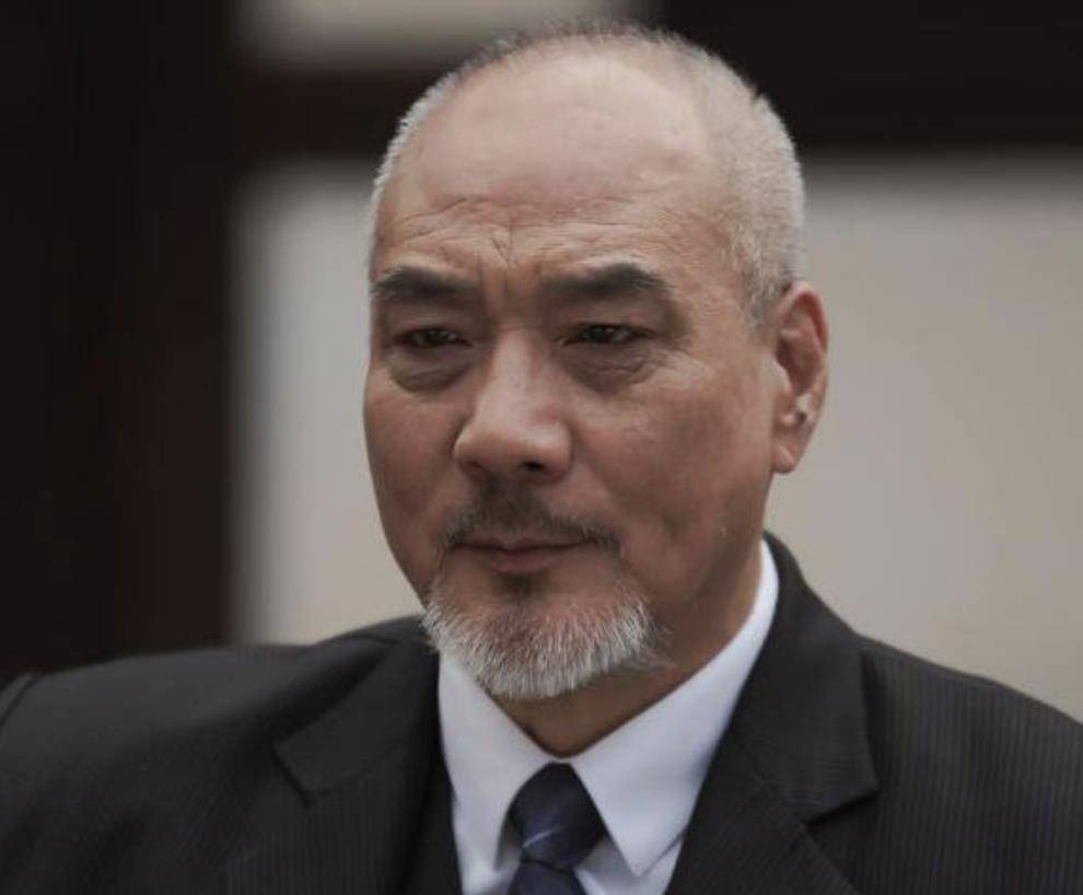 年轻潇洒5个娃3个妈,71岁还被网红围绕,徐少强真是老当益壮_发展_年轻