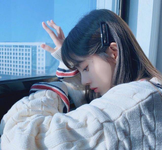 鞠婧祎晒齐刘海美照,看到图5的侧脸,90后老铁:很不真实_千年_美少女