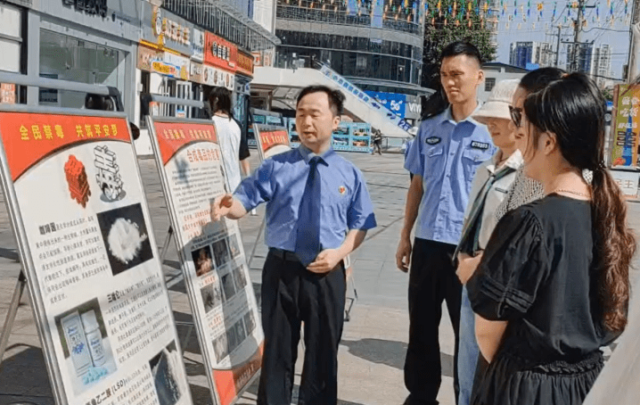 禁毒宣传不停歇 蕲春检察筑防线 (图2)