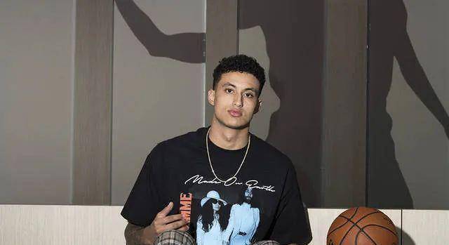 库兹马和女友分手了!_双方_女孩_和平