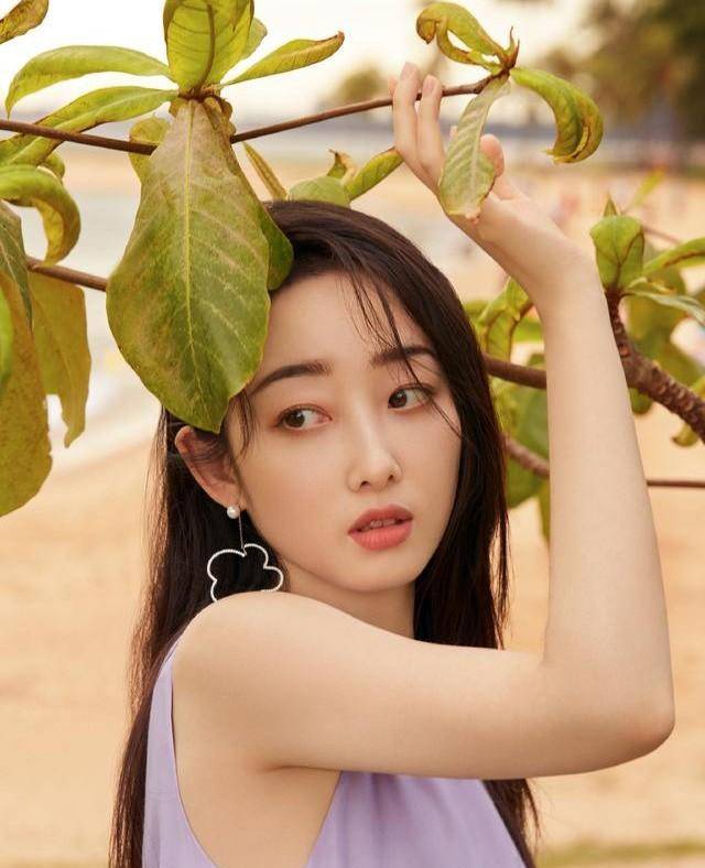 蒋梦婕节目中公布家居生活,客厅设计很有特色,却不适合老人居住_餐厅