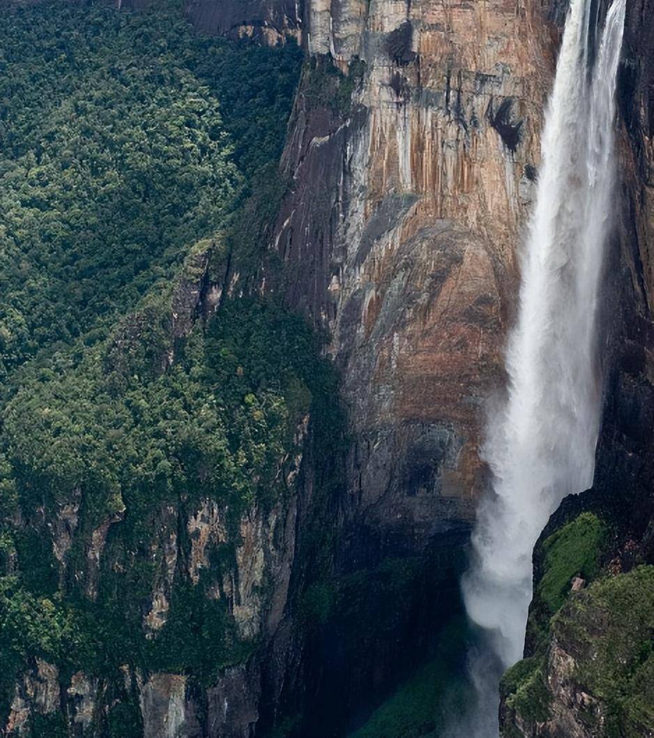 探索委内瑞拉安赫尔瀑布:地理,环境与文化的综合研究
