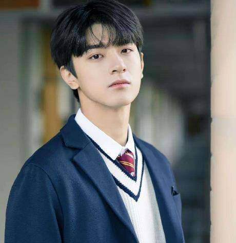 凭借《小时光》走红后,林一被扒出有圈外女友?下一个胡一天?