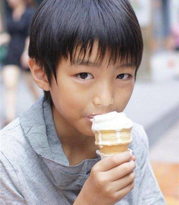 全世界最好的tfboys,王俊凯王源易烊千玺年少成名却不孤独_小时候