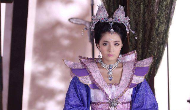 麦迪娜的六大绝美古装,陆贞传奇"都美人"第三,第一美到窒息_岚裳_罂粟