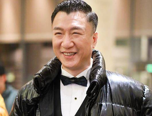 黄金瞳:张艺兴演技被赞,面部抽搐,眼神发狠,得孙红雷真传了_兄弟_角色