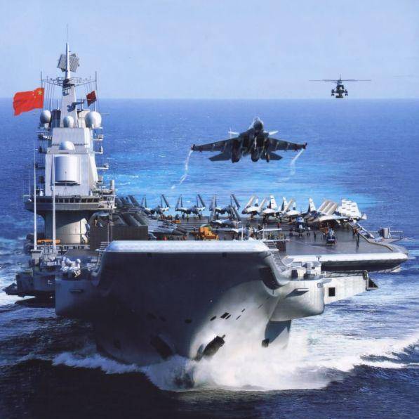 他是航母艦載機飛行員,10次起飛驅離外軍飛機,犧牲前一句話看哭_張超