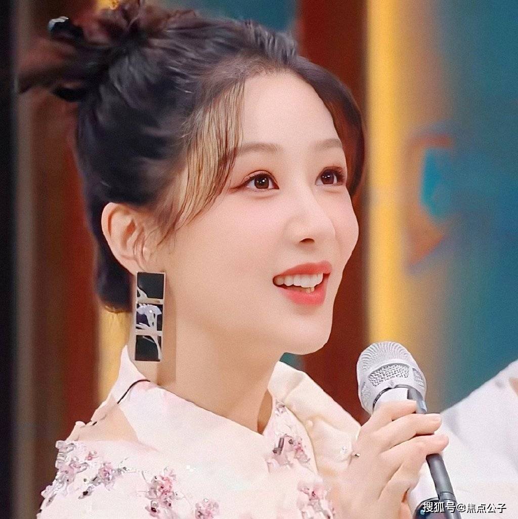 杨紫新综艺挑染双马尾造型清丽,网友:挺漂亮的!_印象_电视剧_版权