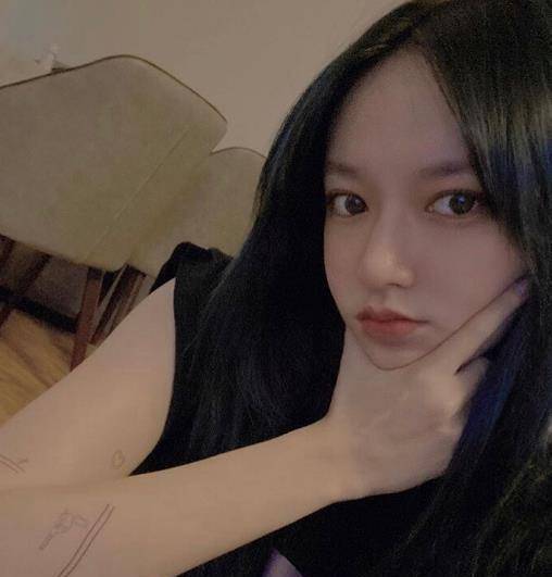 程潇晒素颜照,粉丝却被胳膊上的图案吸引,私生活真让人羡慕_节目_因为