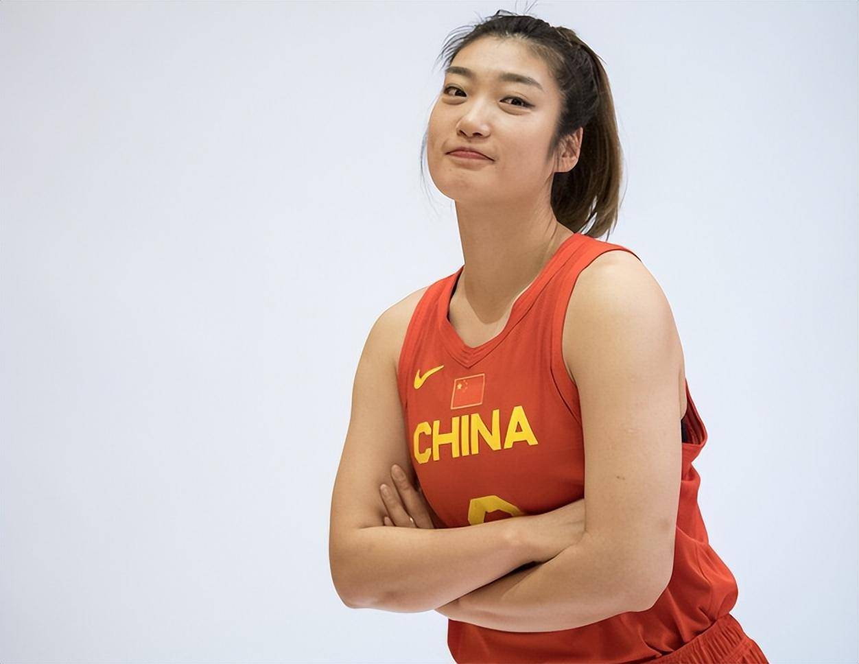 回顾这次亚洲篮球盛宴,我们不能仅仅将焦点放在李梦的表现上.