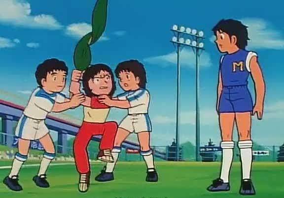 眼镜弟果然是大姐头的小跟班,一下子就想出了中泽早苗就是大姐头的本